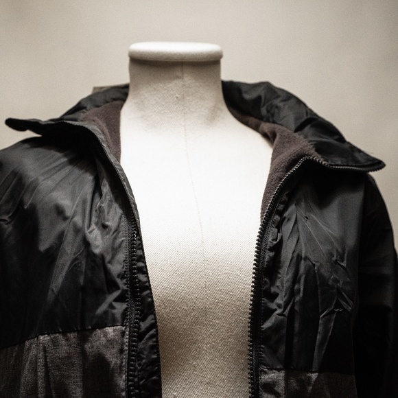 H & M BOY'S FLEECE LINED HOODED WINDBREAKER - Picture 3 of 9